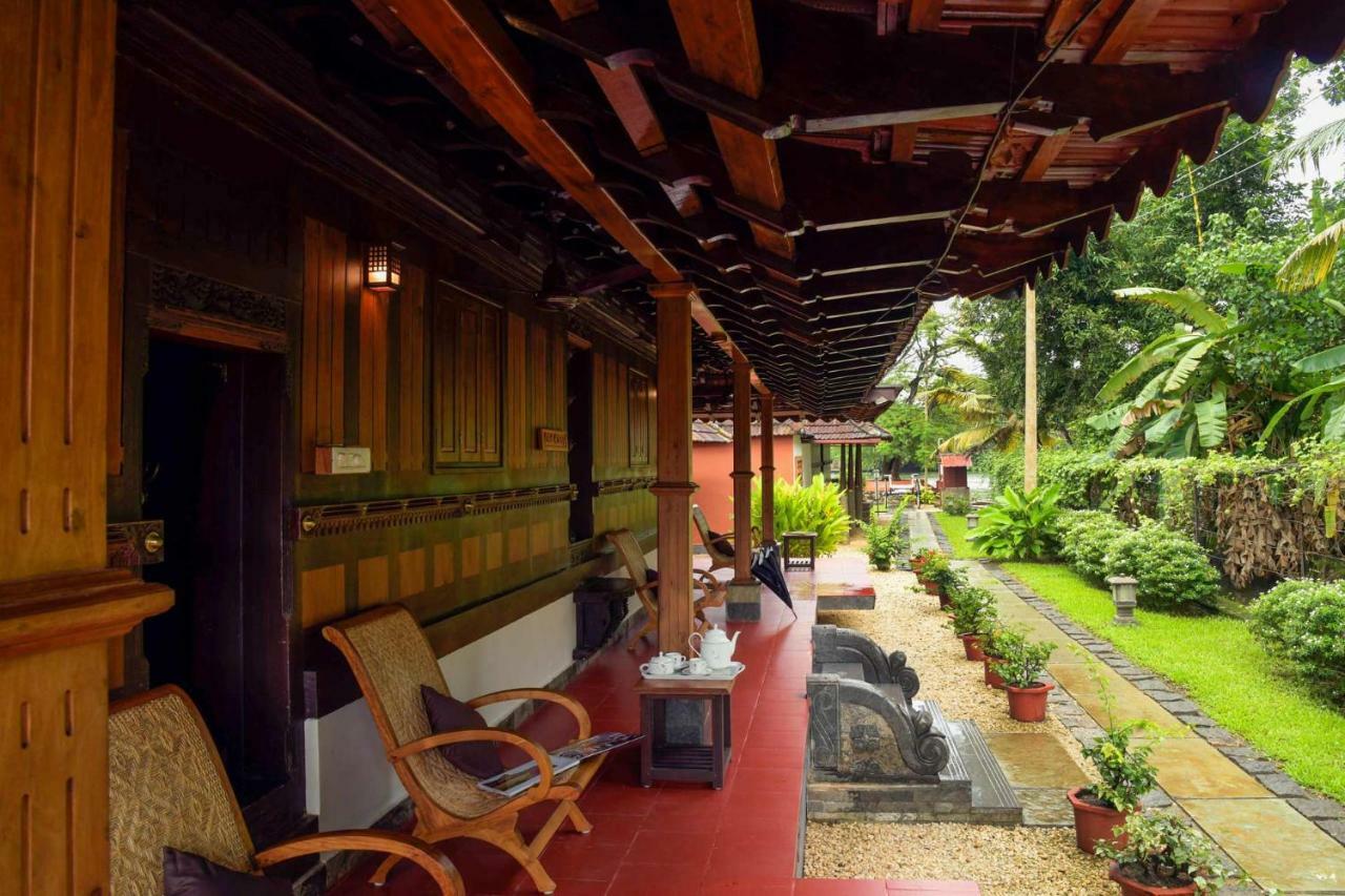Stayvista At La Riva Heritage Villa With Bicycle Alappuzha Luaran gambar